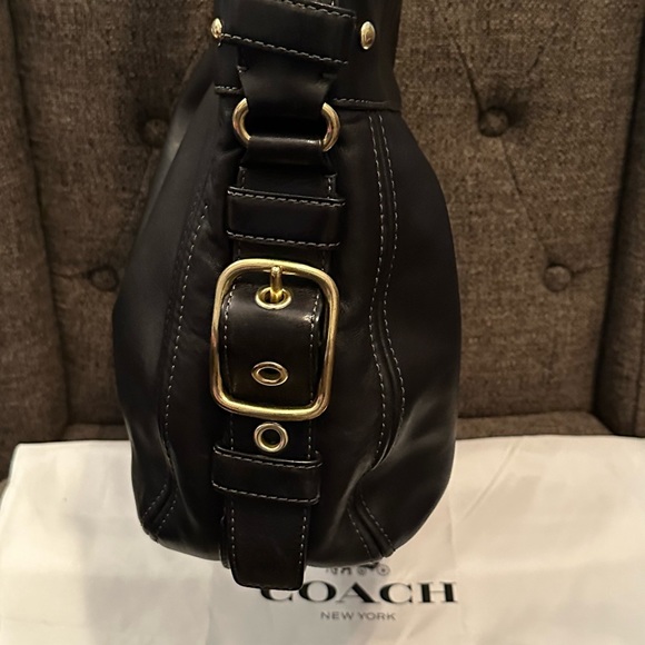 Coach Zoe Shoulder Bag - Picture 4 of 6